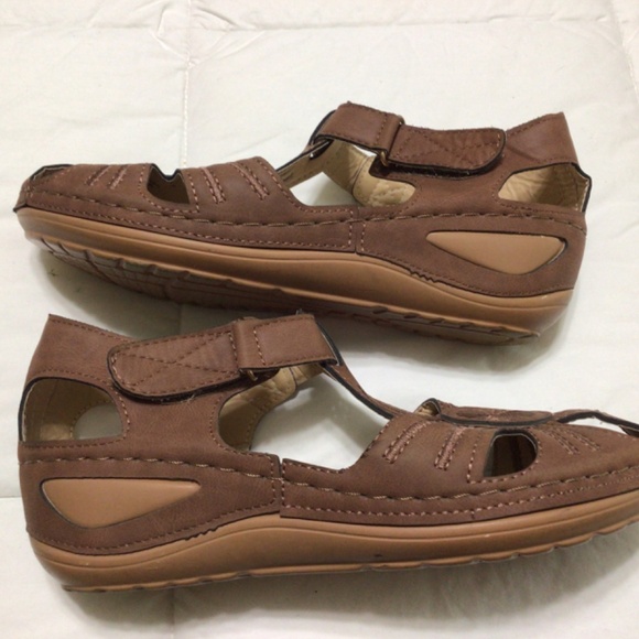 Luo ge sandals. Size 8.5. So lightweight and great cushion - Picture 5 of 8